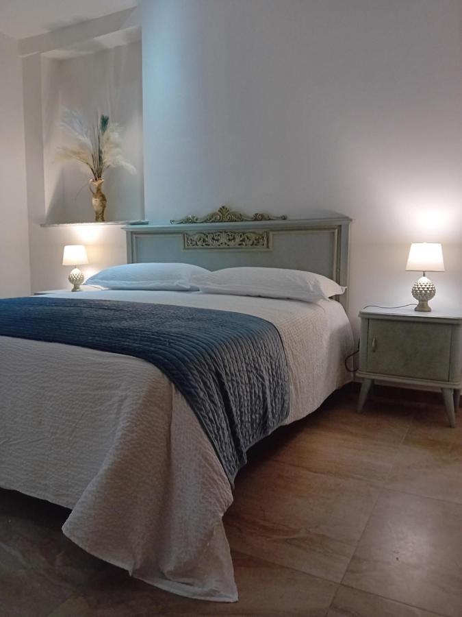 Emari Home Gaeta Buitenkant foto