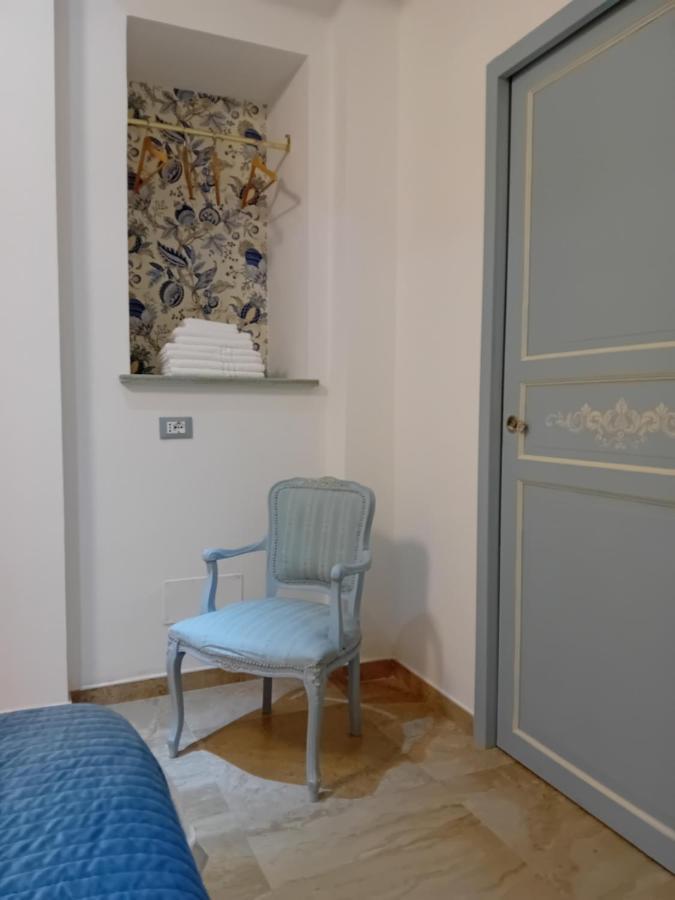 Emari Home Gaeta Buitenkant foto
