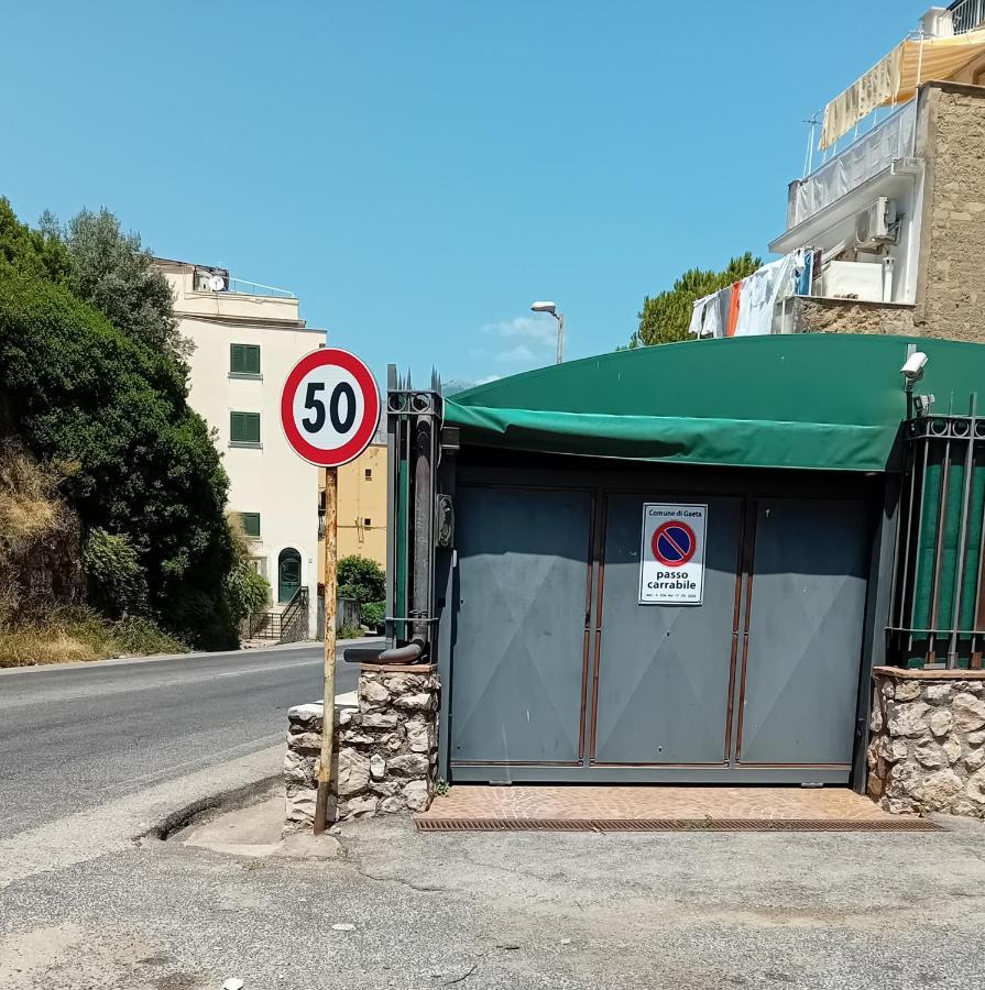Emari Home Gaeta Buitenkant foto